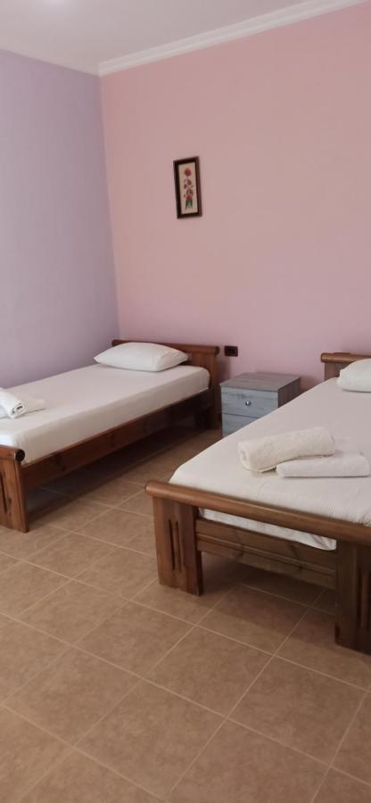 Villa Family Bitri Piqeras Εξωτερικό φωτογραφία