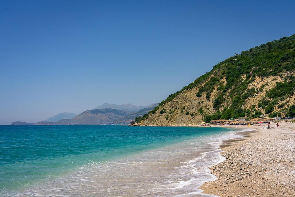 Villa Family Bitri Piqeras Εξωτερικό φωτογραφία