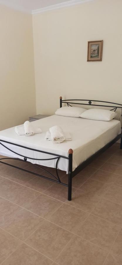 Villa Family Bitri Piqeras Εξωτερικό φωτογραφία